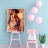 Charming Woman- Full Round Diamond Painting