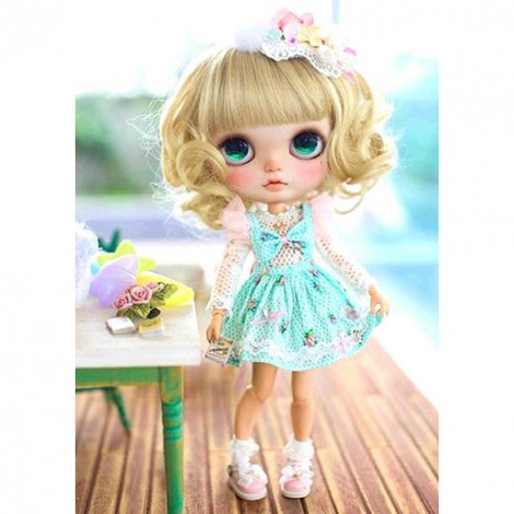 Big Eye Doll - Full Round Diamond Painting